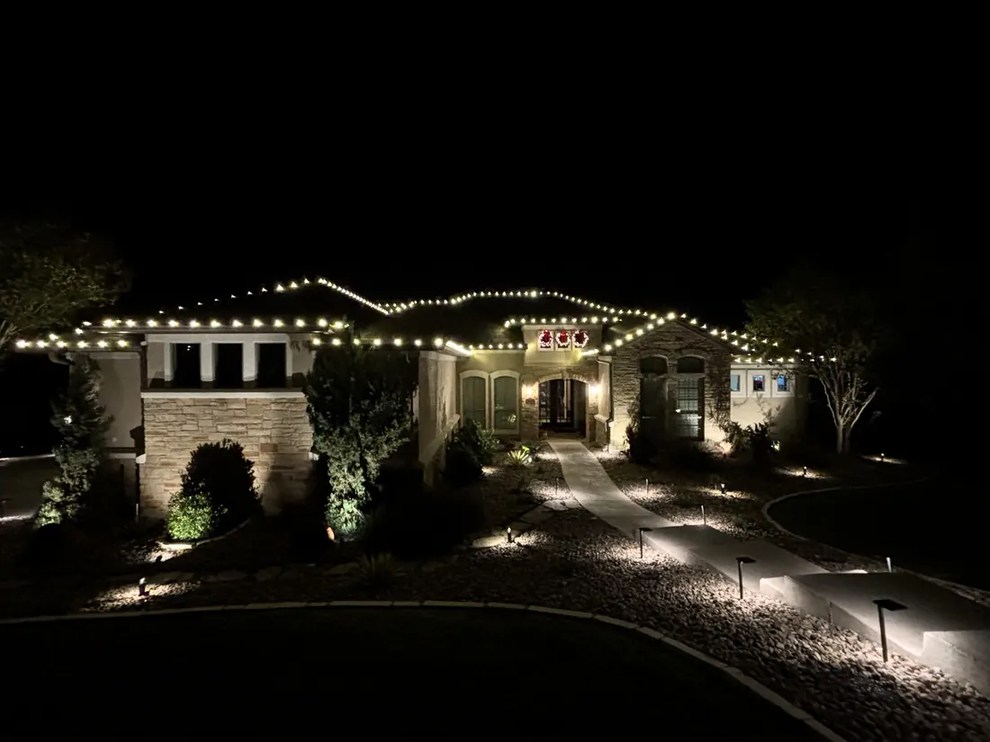 Roofline with uplit walkway